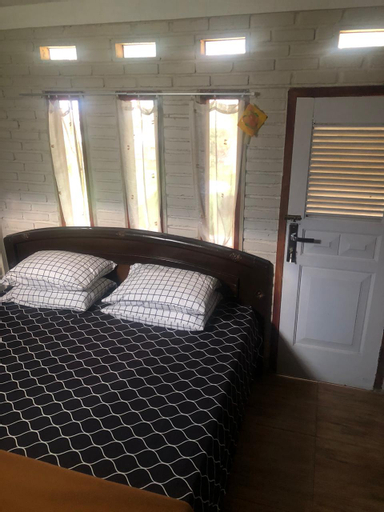 Bedroom 13
