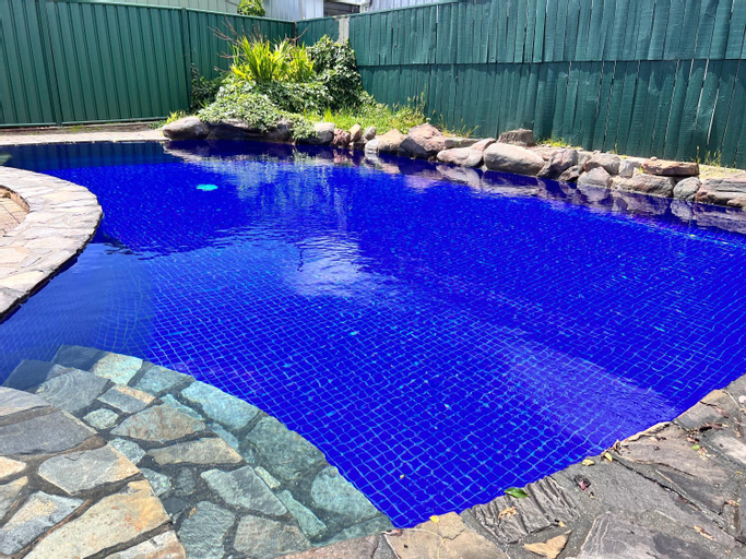 Sport & Beauty 2, Group house with views of the salt pool and spa, Adelaide