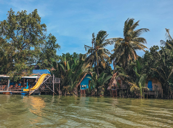 Others 5, Yellow Sun Kampot, Kampot