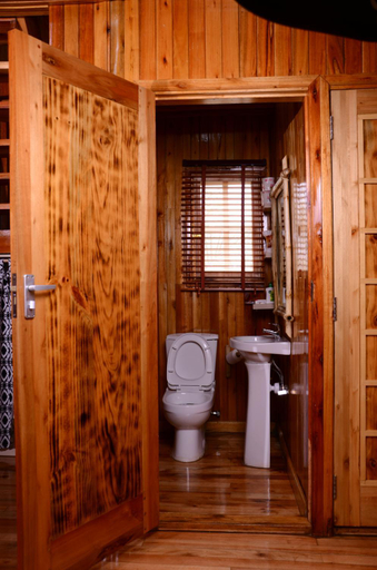Bathroom, Pelican Lodge & Marina, Entebbe