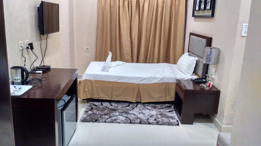 Others 4, hotel grand palace, Jorhat