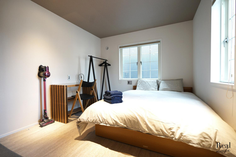 Bedroom 2, Real Life AOYAMA 1BR suite 2 double bed 3min metro, Minato