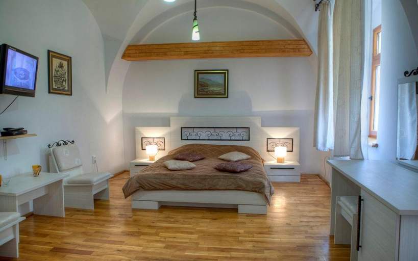 Bedroom 2, Piata Sfatului Central Confort, Brasov