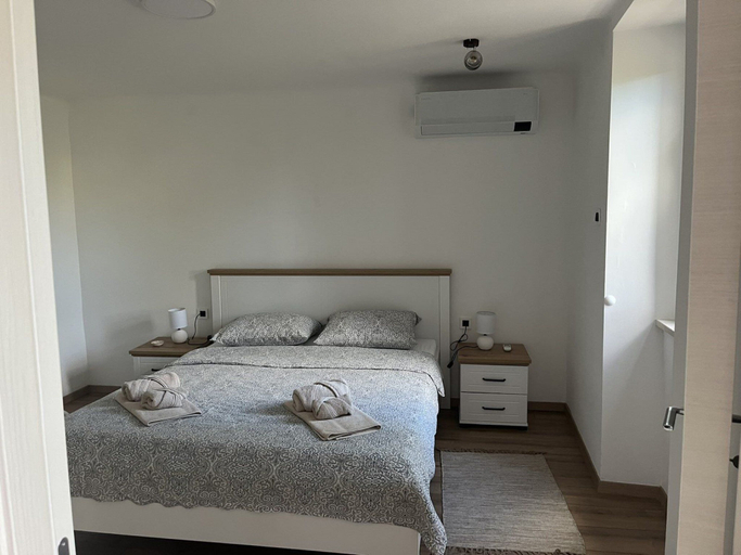 Bedroom 2, Elegant Lovran Apartment With Garden, Lovran