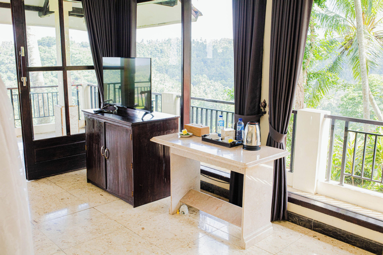 Bathroom 11