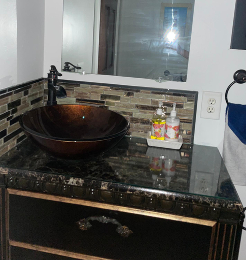 Bathroom 3, 150 year old Restored Lincolnville cottage, Saint Johns