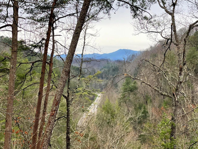 Others 3, Gatlinburg - Honeymoon Hideaway, Sevier