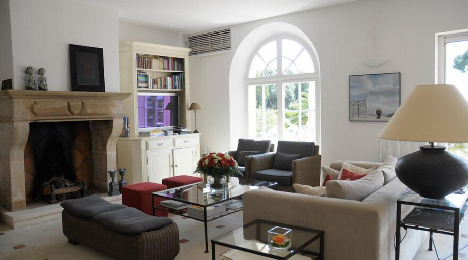 Public Area 4, Hôtel Villa Les Rosiers, Var