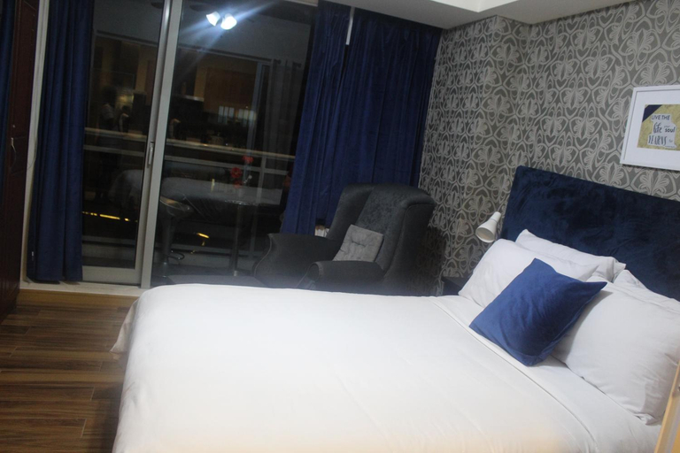 Others 4, Azure Urban Resort a4 near airport mall with wavepool, Parañaque