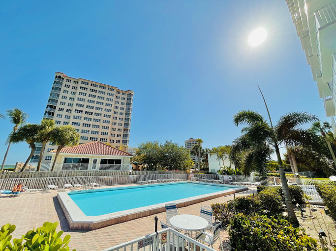 Sport & Beauty 2, Penthouse 6 Panoramic Ocean Views Top Floor, Lee