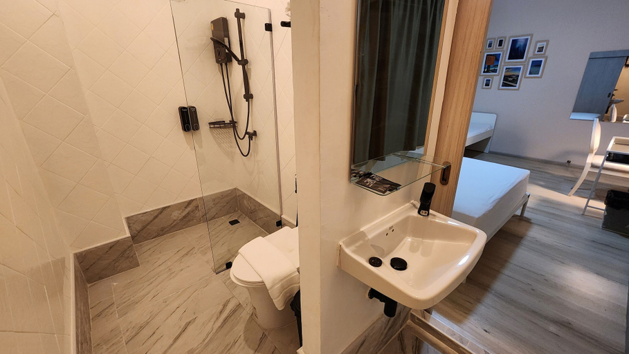 Bathroom 5, IHOC - Phuket OldTown, Phuket Island