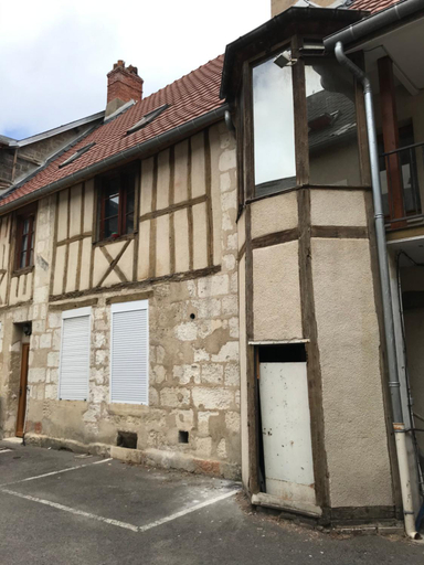 Exterior 9