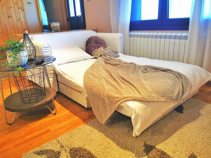 Others 5, Tiny Shell House, Piran
