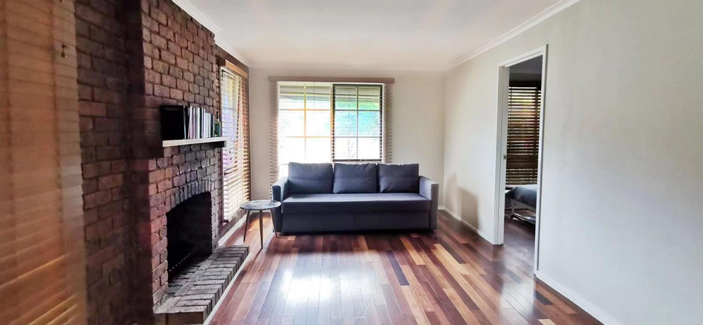 Others 2, Spacious and cozy home next to Glen Waverley, Knox - North-West