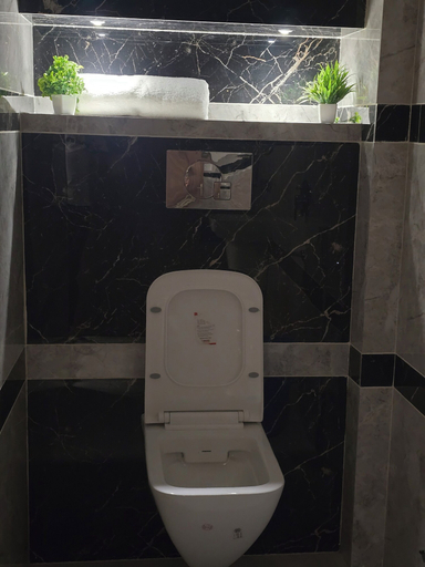 Bathroom 5, Hotel Kashi Mantram, Varanasi
