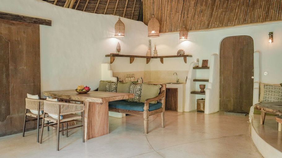 Dining Room 11