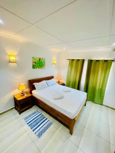 Bedroom 2, Yvon's Tropical Villa