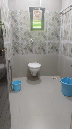 Bathroom, Rajvada bounglos, Kachchh