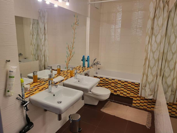 Bathroom 2, Ann Apartament Horyzont, Gdańsk City