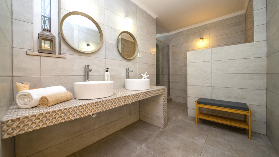 Bathroom 3, Villa Del Sol, Loulé