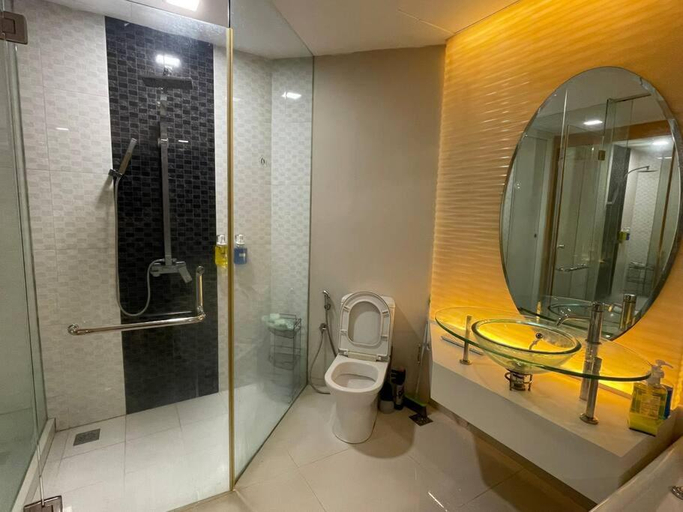 Bathroom 4, Romantic Suite + Private Jacuzzi @ KL downtown 176, Kuala Lumpur