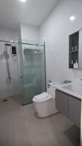 Bathroom 4, Sen Hong Town, Châu Thành