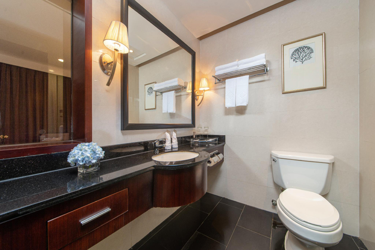 Bathroom 4