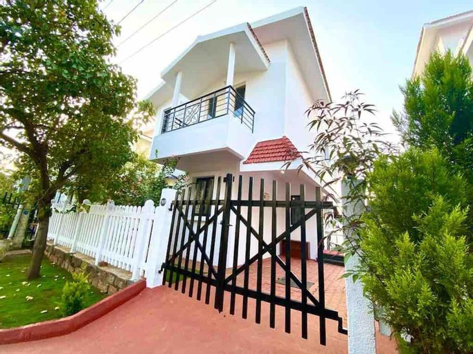 Exterior & Views 1, Tranquil Staycation - Independent Duplex House, Krishnagiri