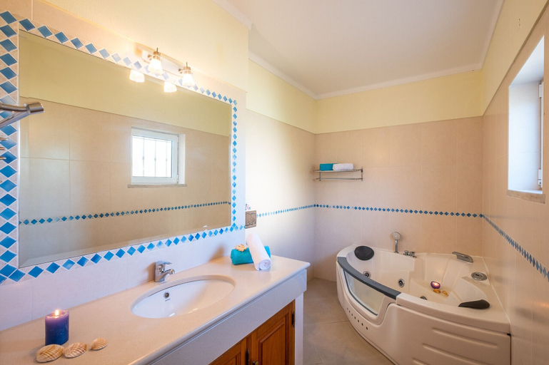 Bathroom 4, Villa Palaui, Albufeira