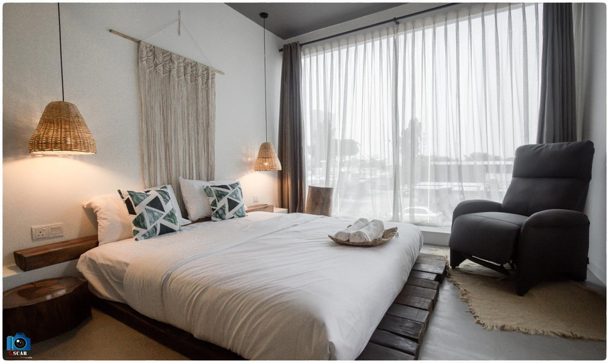 Others 5, Jade Suites, Penang Island