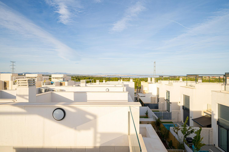Others 4, Villa Zina, Alicante