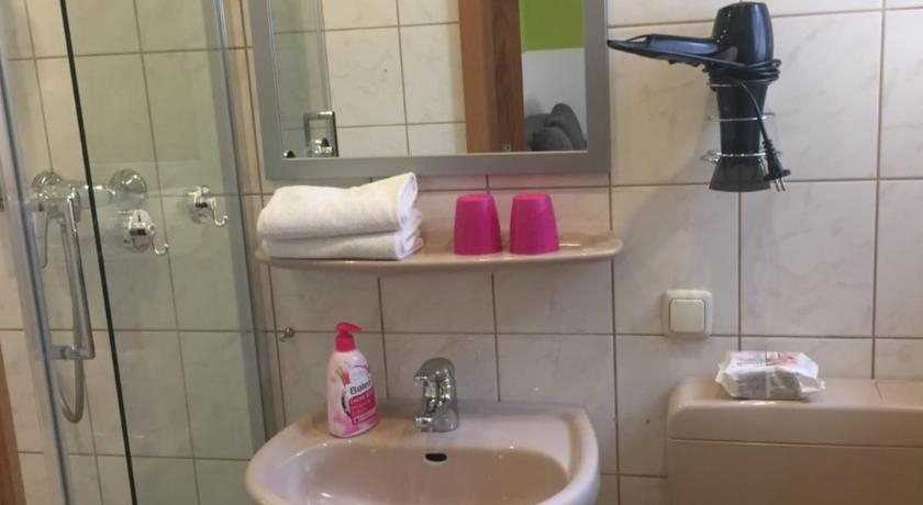 Bathroom 3
