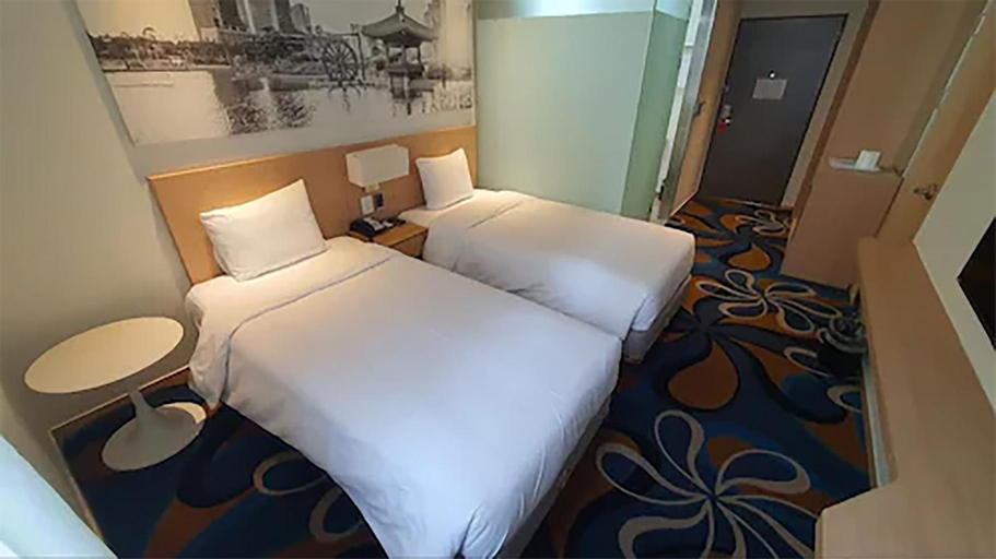 Bedroom 9