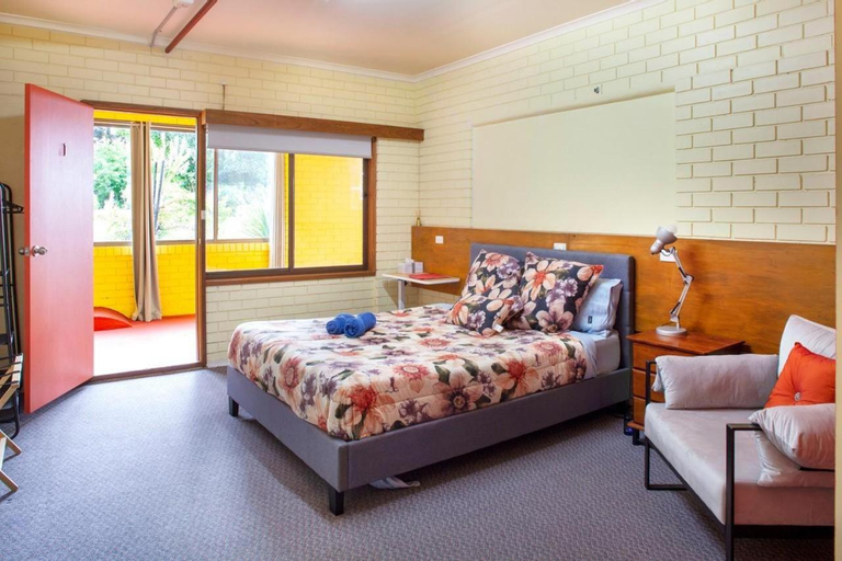 Treetops Silvan Valley Lodge - suite 1, Yarra Ranges - Seville