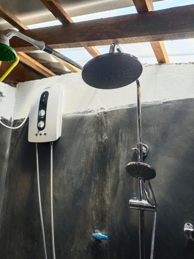 Bathroom, Mamisa Cafe, Home stay, Palugaswewa