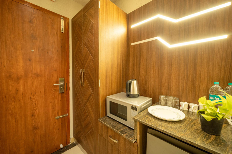 Bathroom 4, SEASONS SUITES, Bangalore