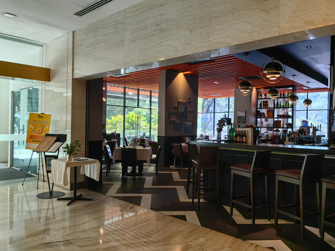 Food & Drinks 5, KLCC 703 Ceylon Alor Street 5 minute 3R2B 10 Pax, Kuala Lumpur