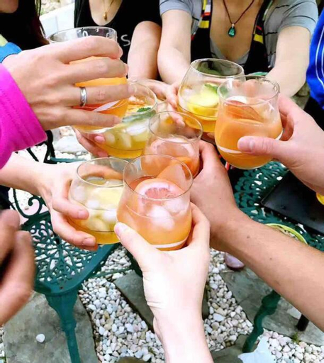 Food & Drinks
