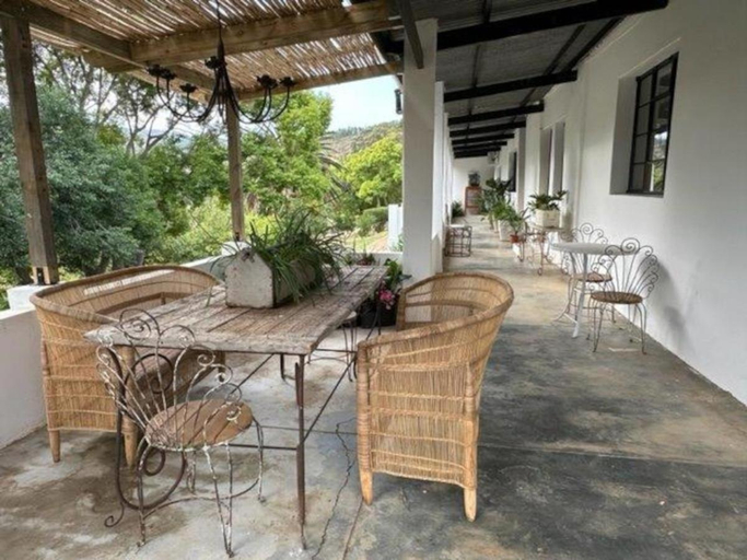 Balcony/terrace 3, Cornellskop Farm Stay, Overberg