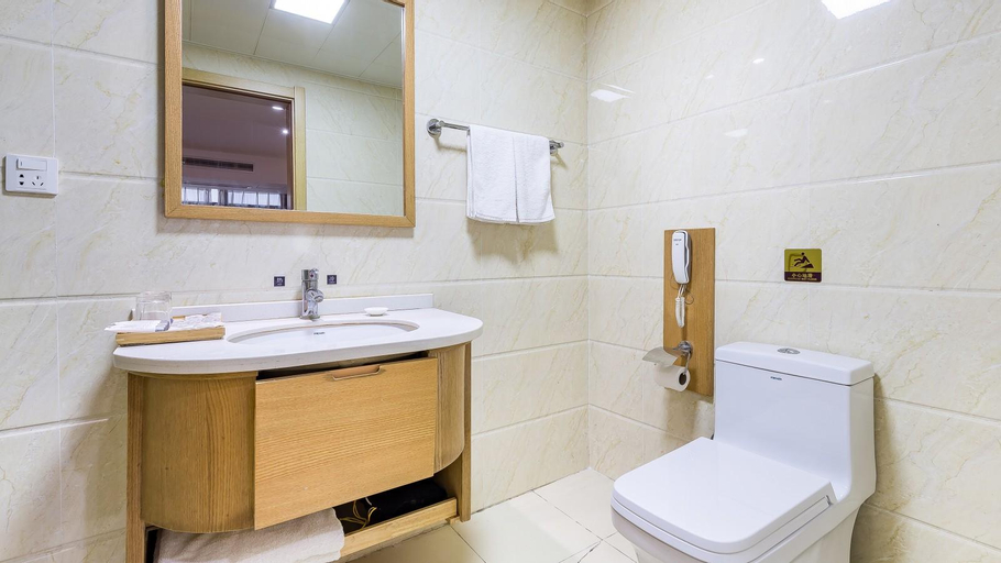 Bathroom 7