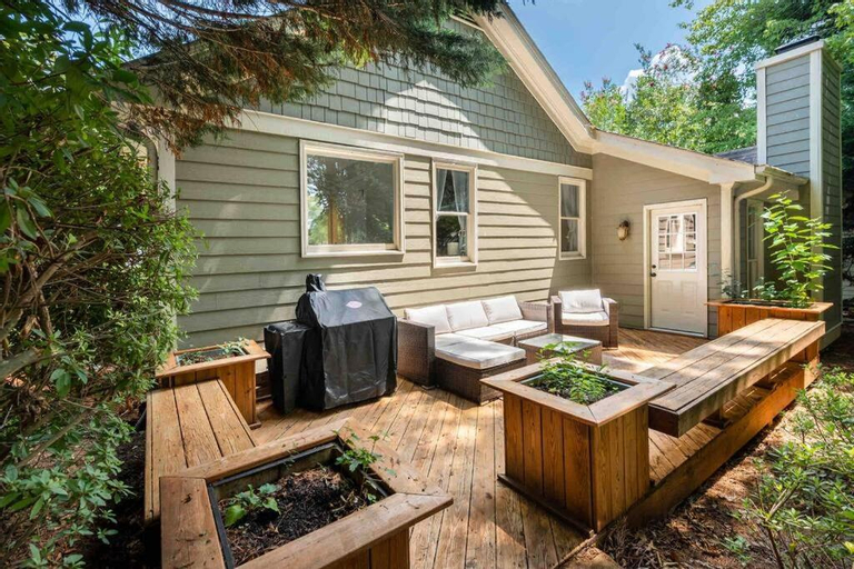 Cozy Boho Kildaire Farms Home- near Downtown, Wake