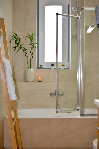 Bathroom 2, Chania Sweet Apts, Crete
