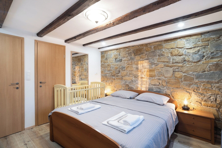 Bedroom 1, Boutique House Rustikana with pool Korte, Piran