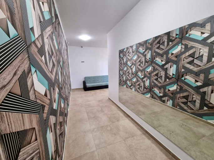 Others 3, Top location apartment, Stolichna