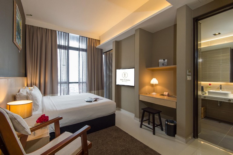 Bedroom 14