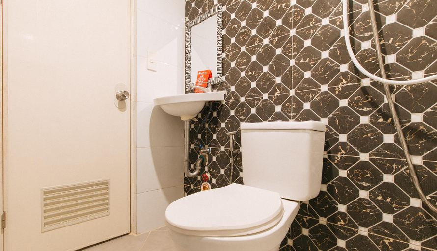 Bathroom 8