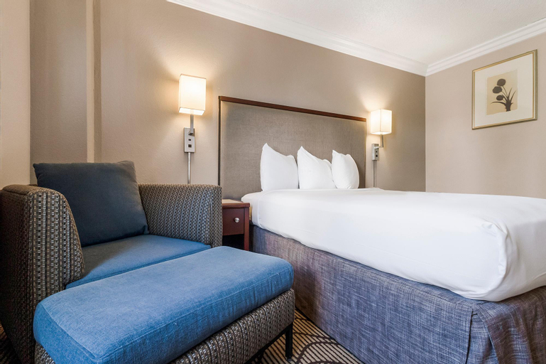 Bedroom 10