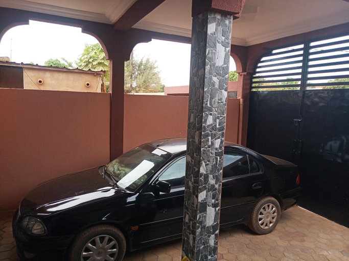 Others 2, Residence Lynda Prestige, Kadiogo