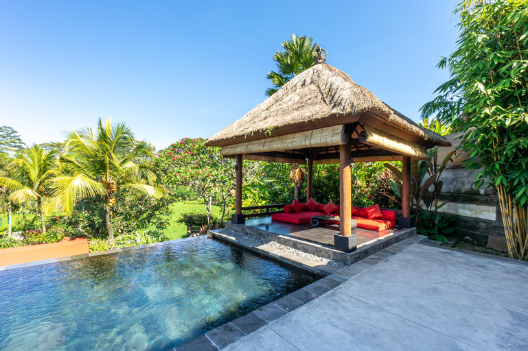 Swimming Pool 4