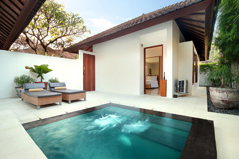 Swimming Pool 4